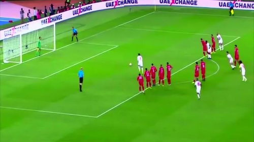 小组赛阶段：开局不利与调整应对