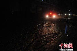 当暴雨裹挟真相,谁在暗处窥视光明