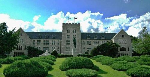 一、首尔国立大学的教育理念与特色