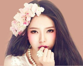 一、小奕彩妆老师简介及专业背景