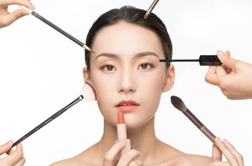 一、孕妇彩妆的安全标准