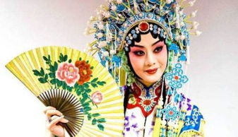 一、京剧彩妆的历史与发展