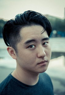 一、了解彩妆市场动态