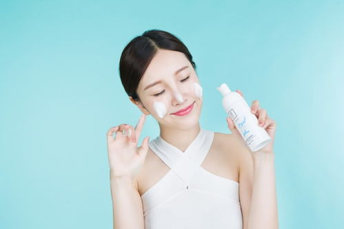 一、香奈儿妆前隔离霜的护肤功效