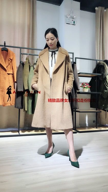 一、杭州纳纹服饰的起源与发展