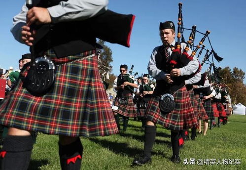 一、英国毕业服饰的传统与演变