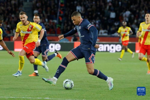 巴黎圣日耳曼新赛季备战如火如荼，姆巴佩留队成焦点