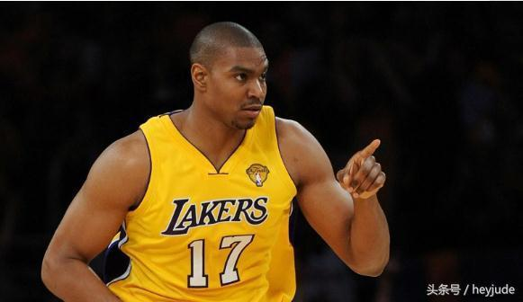 雄鹿后勤保障到位,字母哥称无后顾之忧,雄鹿队字母哥个人资料