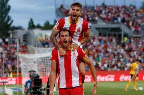 西甲：赫罗纳斯图尼奇防空，中卫位置稳固,赫苏斯科罗纳球衣