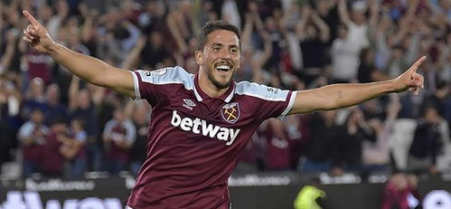 英超:西汉姆联安东尼奥身体优势,禁区内争顶成功率高,西汉姆的安东尼奥何时复出