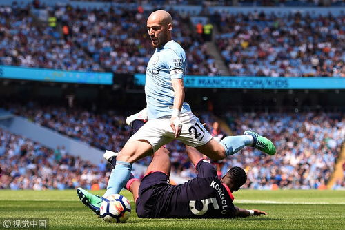 英超:哈德斯菲尔德霍格中场覆盖广,防守面积大,哈德斯菲尔德对富勒姆直播