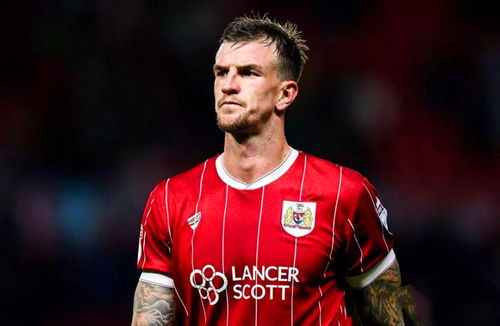 英超:布里斯托尔城斯科特年轻有活力,中场潜力大,布里斯托尔城 vs 斯旺西