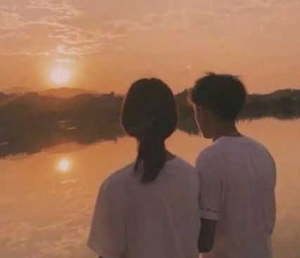 探索长情侣网名的魅力:独特而深情的标识