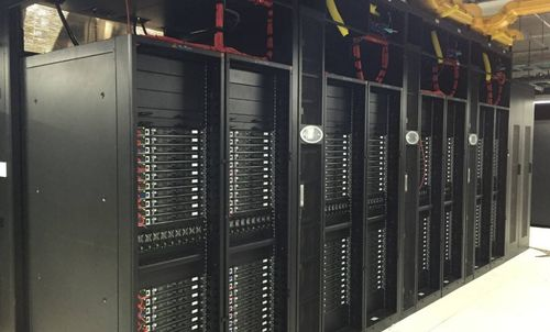 复古服选择与服务器特点分析