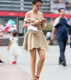 四、超短裙美女的日常穿搭