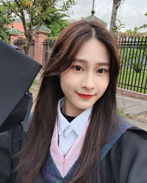 三、现实生活的情感考验