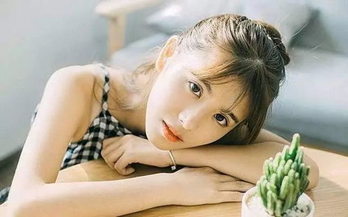 三、女性角色的情感深度与成长