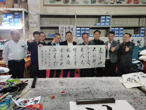 一、以爱育人的张老师