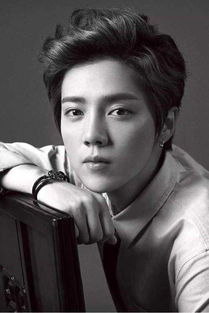 五、演员表现与角色塑造