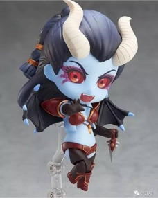 三、手办的展示与保养