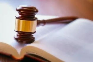 版权与合法性考量