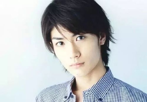 三浦春马的爱情电影角色塑造