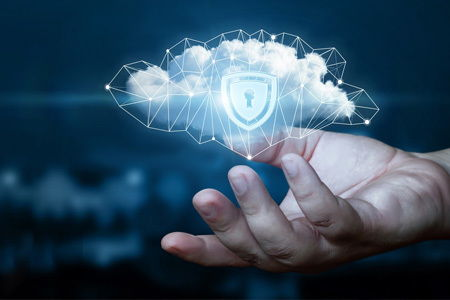 安全性与合规性