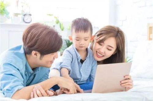 家长和学校的引导作用