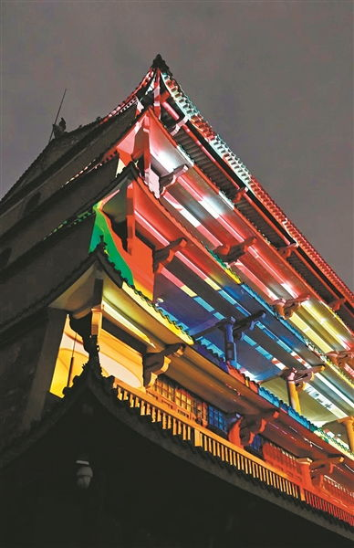 夜晚的文化氛围浓厚