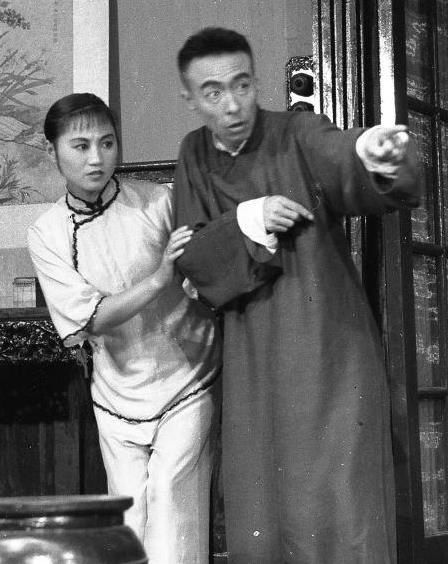 四、角色分析与扮演