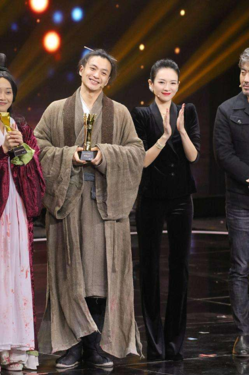 1. 主要演员的精湛表演