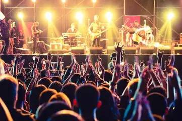 四、音乐与氛围营造