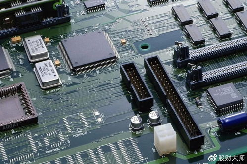 第二阶段：精密手术！CPU与主板的终极合体