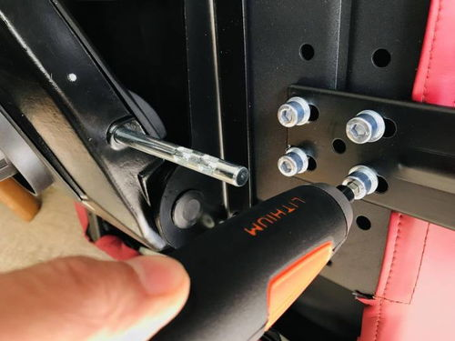 第二步:装机实战全流程——螺丝刀下的精密艺术