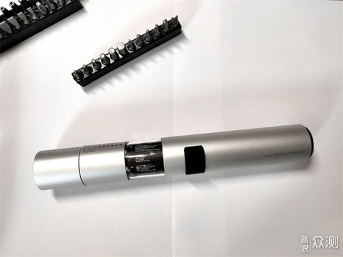 第二步:动手组装——胆大心细,螺丝刀就是你的“魔法棒”