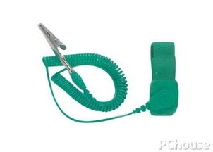 螺丝刀与防静电手环下的组装艺术