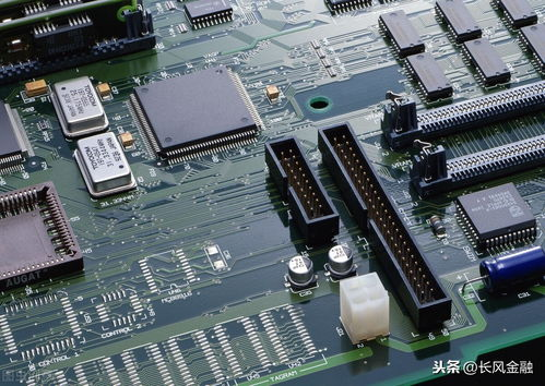 第二步：核心部件精准落位——CPU和主板是“组装电脑”最脆弱的双人舞