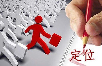 艾里拓斯服饰：品牌定位与核心价值