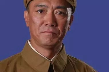 二、角色塑造与剧情发展