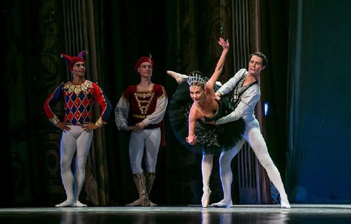 二、特效场面的视觉盛宴