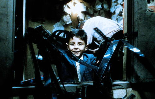 二、天堂电影的创作背景