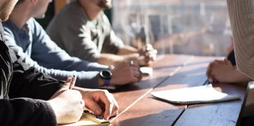 三、职场挑战与个人成长