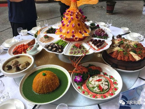 三、美食文化的传递