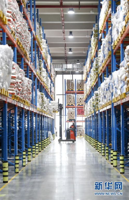 亚马逊GYR3仓库：亚利桑那州的核心物流枢纽