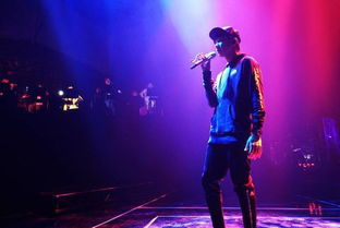 林俊杰的音乐世界与下载背景