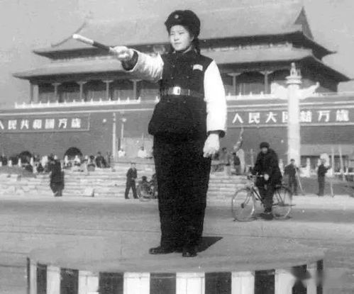 中华警花,女性力量的代表-电影中的英勇形象解析