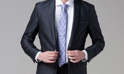 一、西装品牌的历史与发展