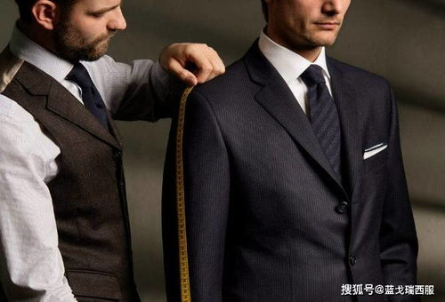 一、选择合适的西服定做品牌