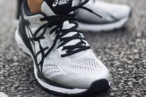 二、跑鞋排行榜前十名具体分析