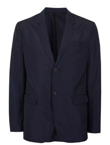 一、选择合适的上衣